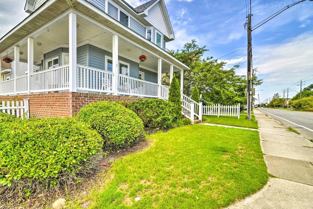 Villa Inviting Norfolk Family Retreat 1 Block To Beach! 0*,  États-Unis