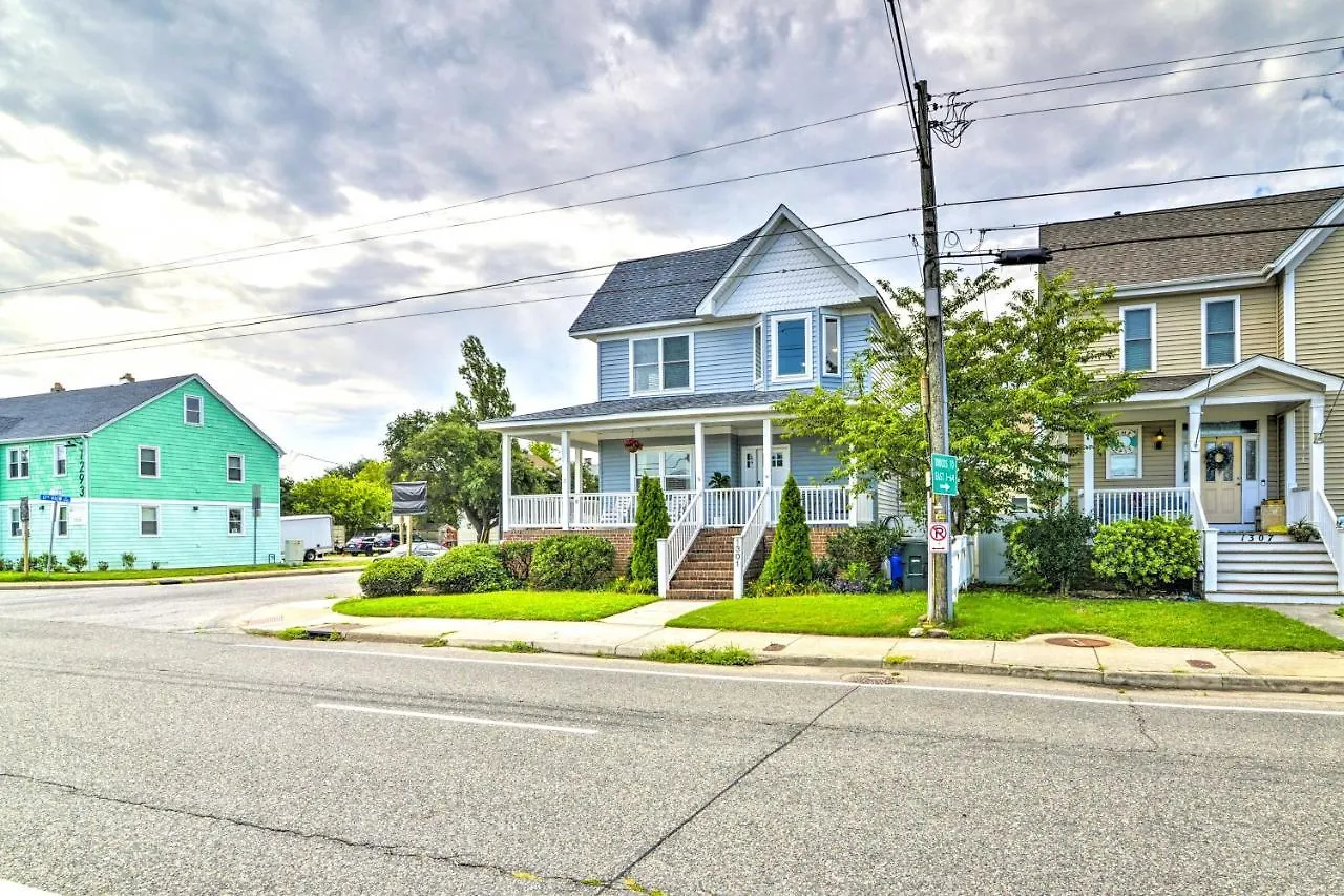 Villa Inviting Norfolk Family Retreat 1 Block To Beach! 0*,
